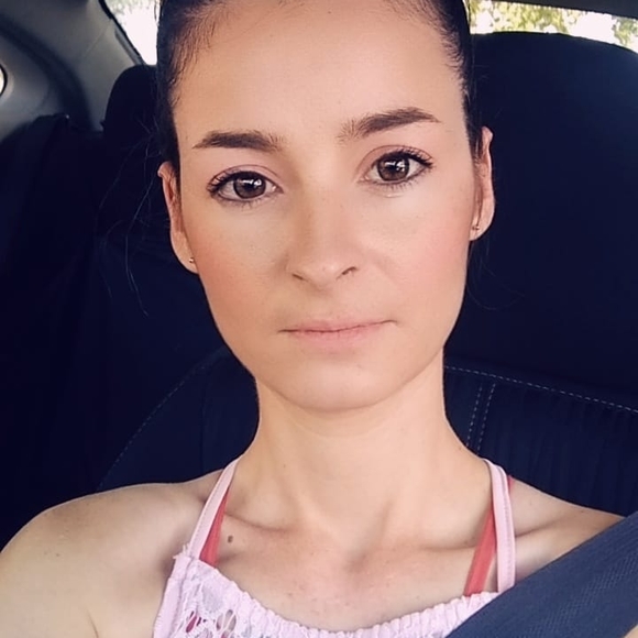 Meet your Posher, Lindsey - Picture 1 of 1